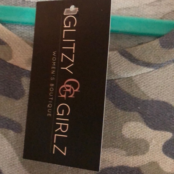 Camp tunic NWT - Picture 3 of 3